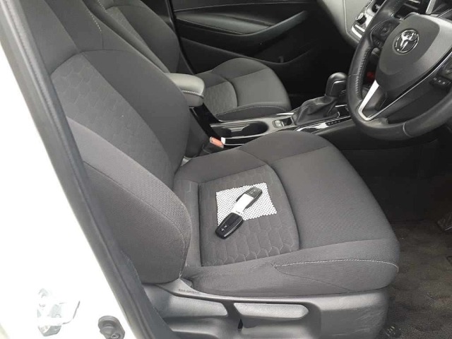 Toyota COROLLA SPORT 2018 7383653-8