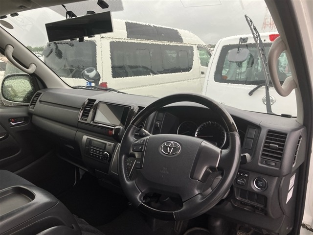 Toyota HIACE VAN 2017 7387663-3