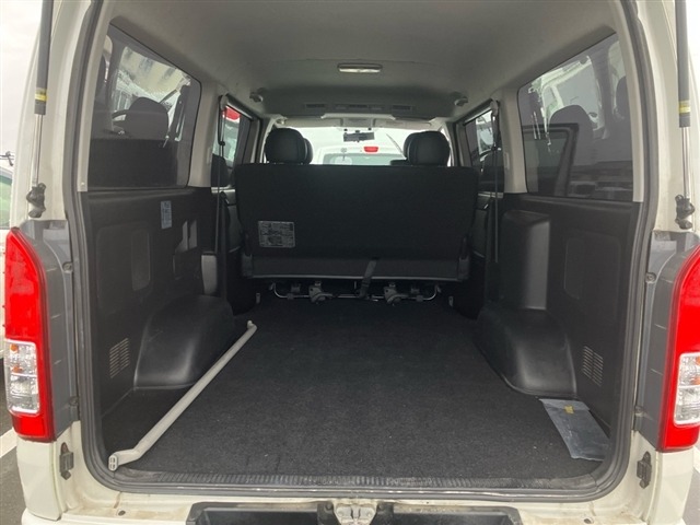 Toyota HIACE VAN 2017 7387663-8