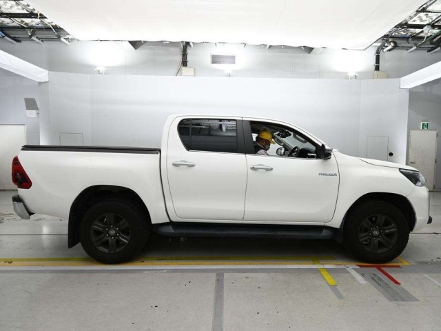 Toyota HILUX 2021 7384541-3