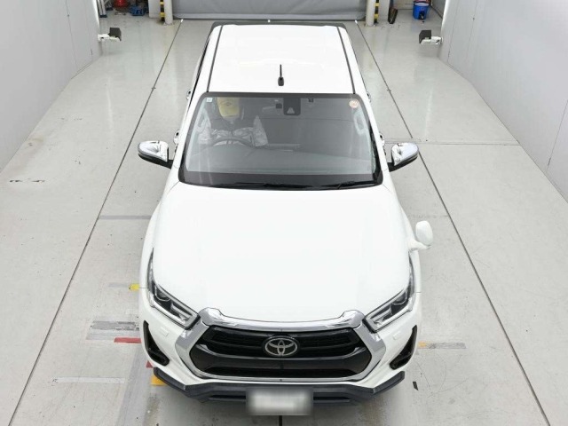 Toyota HILUX 2021 7384541-7