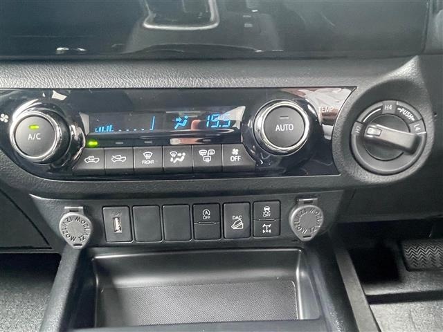 Toyota HILUX 2021 7384824-10