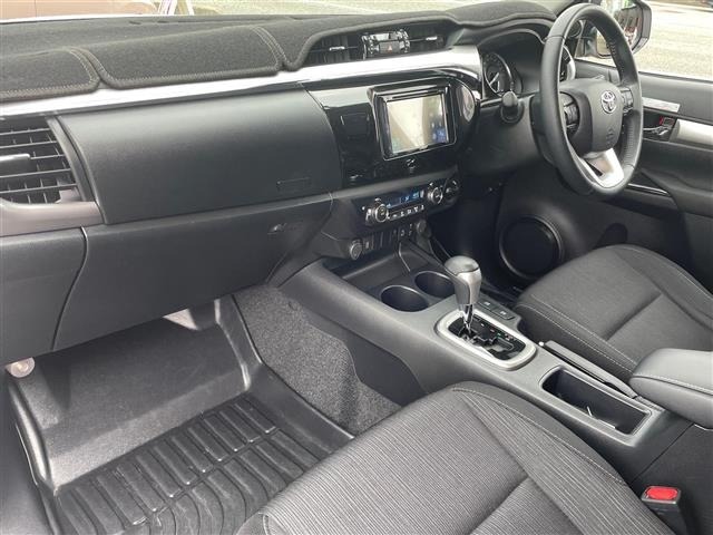 Toyota HILUX 2021 7384824-2