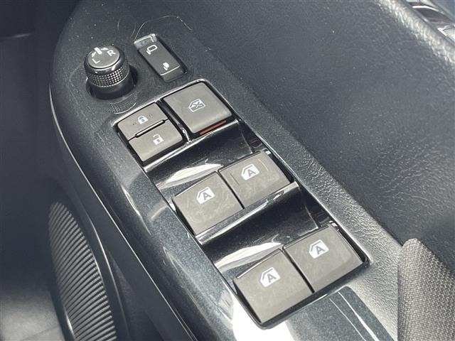Toyota HILUX 2023 7384831-10