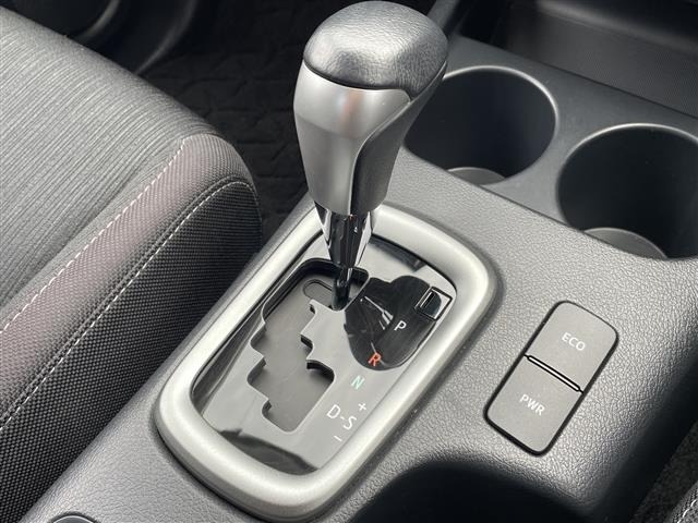 Toyota HILUX 2023 7384831-4