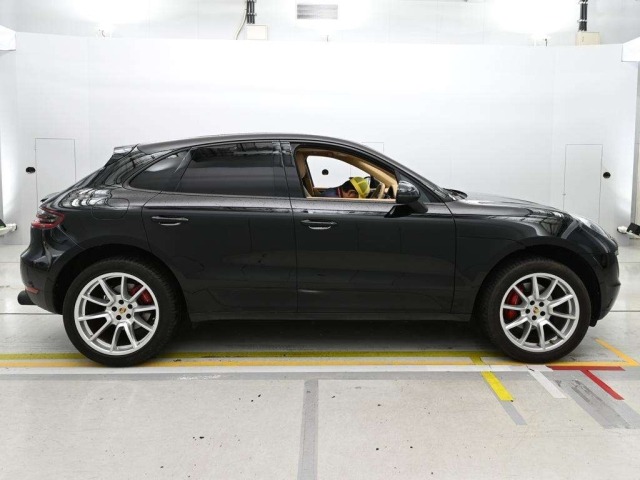 Porsche MACAN 2014 7376901-3