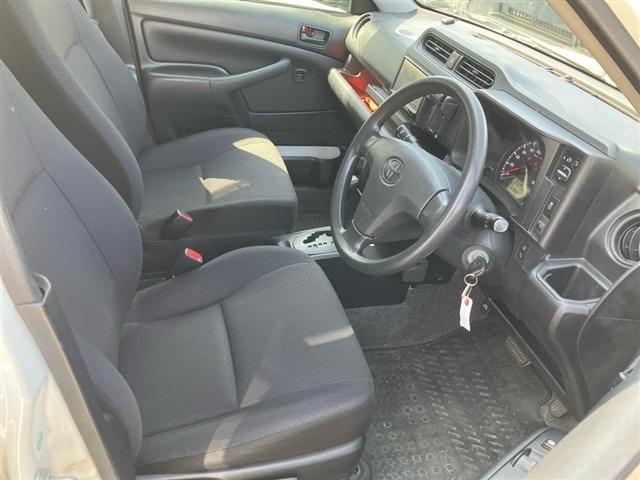 Toyota PROBOX VAN 2018 7382002-5