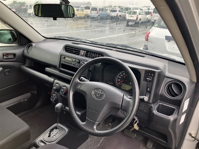 Toyota PROBOX VAN 2018 7382081-3