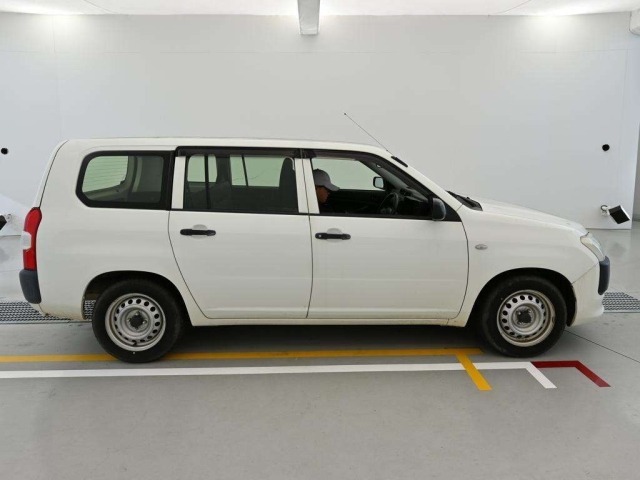 Toyota PROBOX VAN 2016 7382201-3