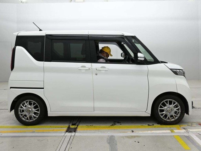 Nissan ROOX 2023 7386392-3