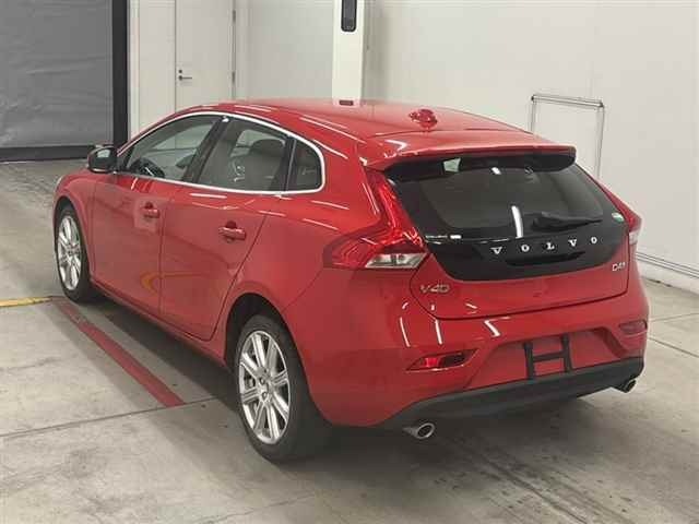Volvo V40 2019 7377898-1