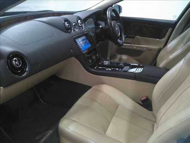 Jaguar XJ SERIES 2010 7385564-3