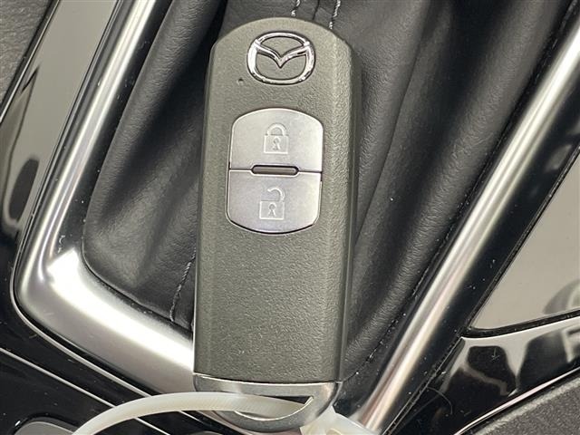 Mazda AXELA 2017 7401641-5