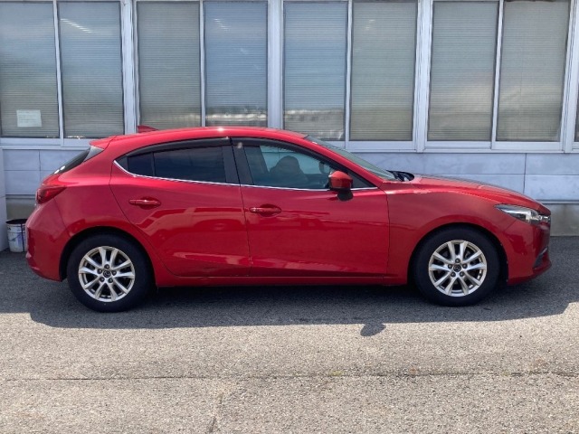 Mazda AXELA 2016 7401702-3