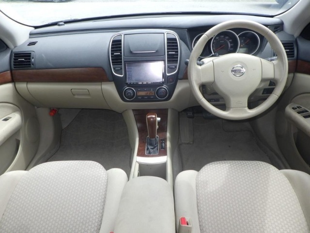Nissan BLUEBIRD SYLPHY 2012 7418311-3