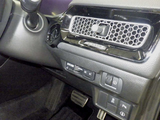Honda CIVIC 2021 7396479-6