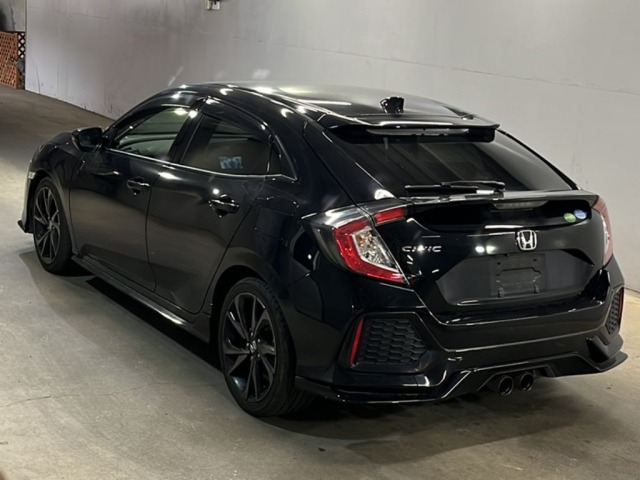 Honda CIVIC 2018 7396532-1