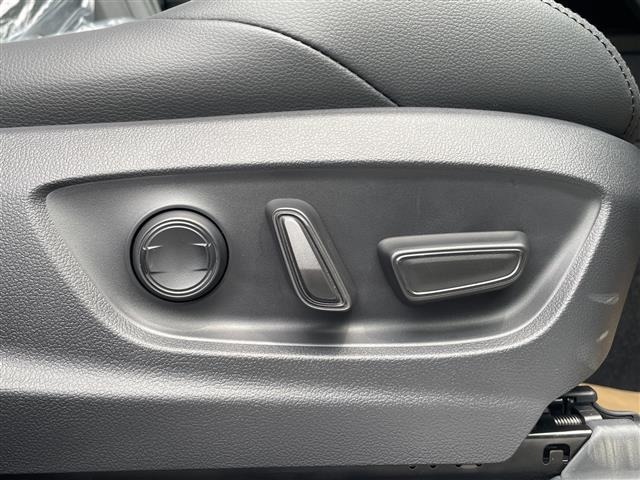 Toyota COROLLA CROSS 2026 7388106-12