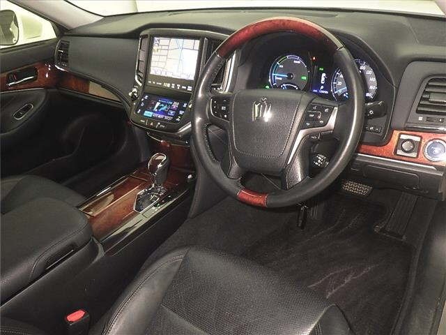 Toyota CROWN MAJESTA 2014 7417661-3