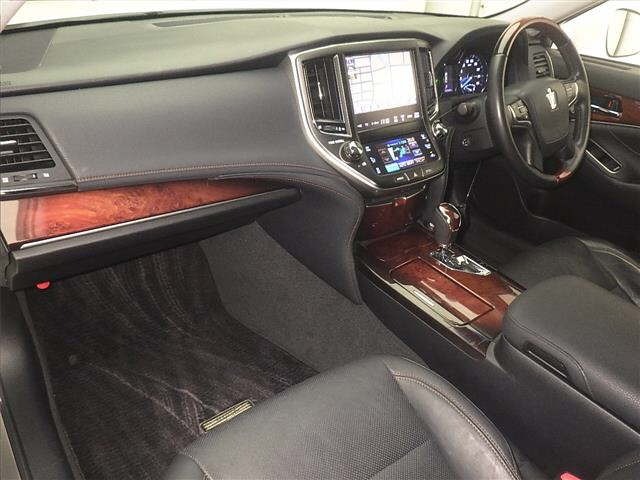 Toyota CROWN MAJESTA 2014 7417661-4