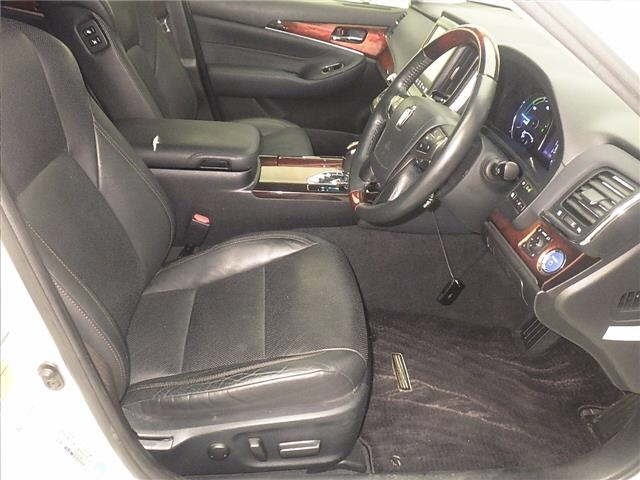 Toyota CROWN MAJESTA 2014 7417661-5