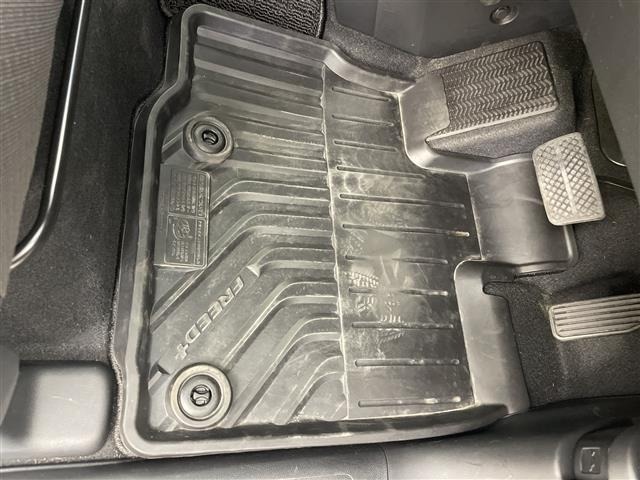 Honda FREED 2023 7421416-6