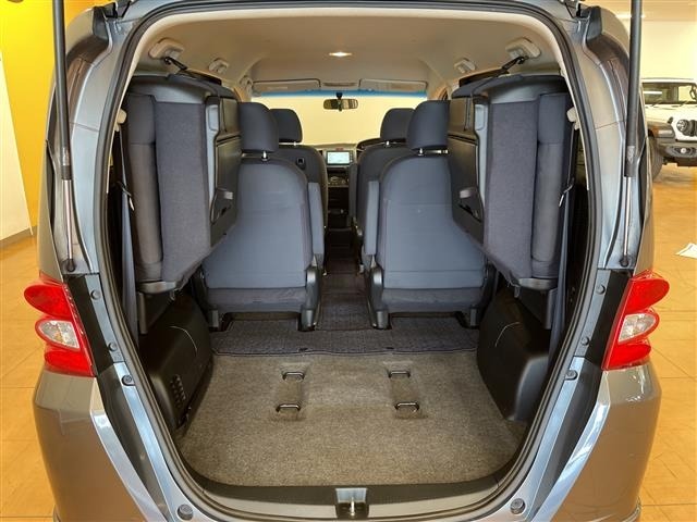 Honda FREED 2009 7421423-2