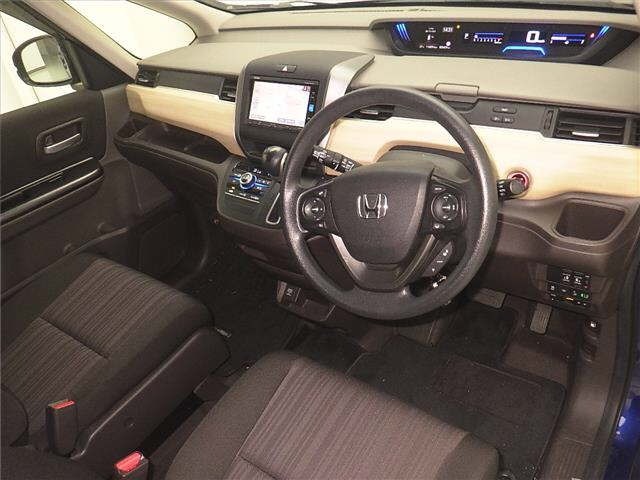 Honda FREED 2016 7421698-3
