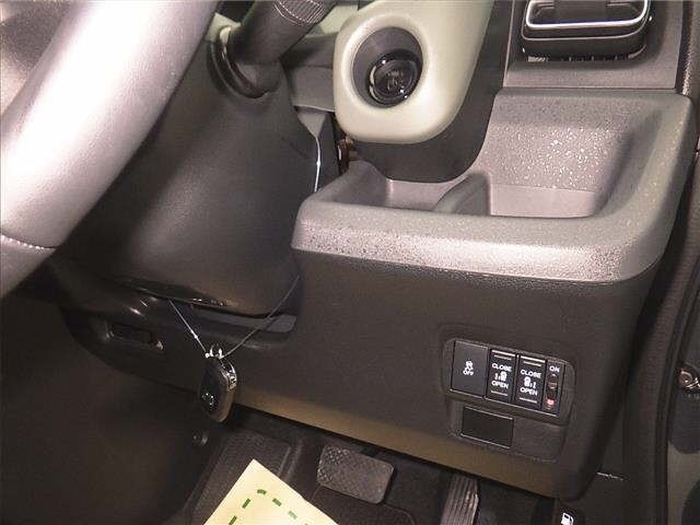 Honda FREED 2025 7421700-8