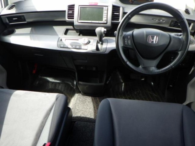 Honda FREED 2010 7421719-3