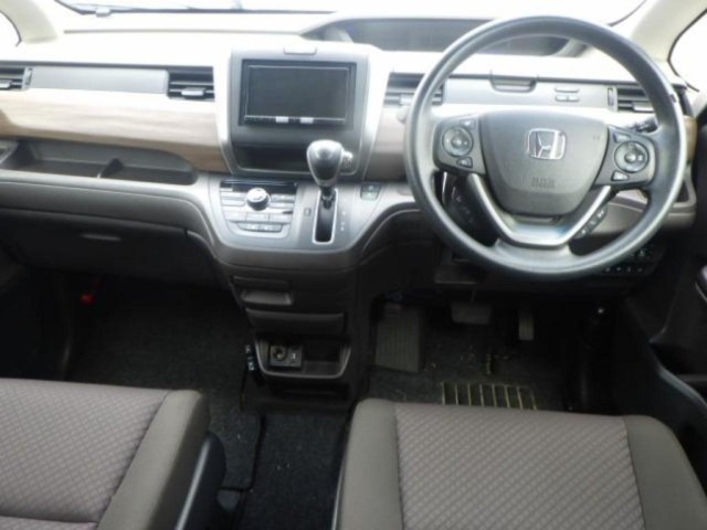 Honda FREED 2023 7421735-3