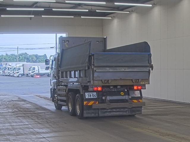 Isuzu GIGA 2016 7419690-1