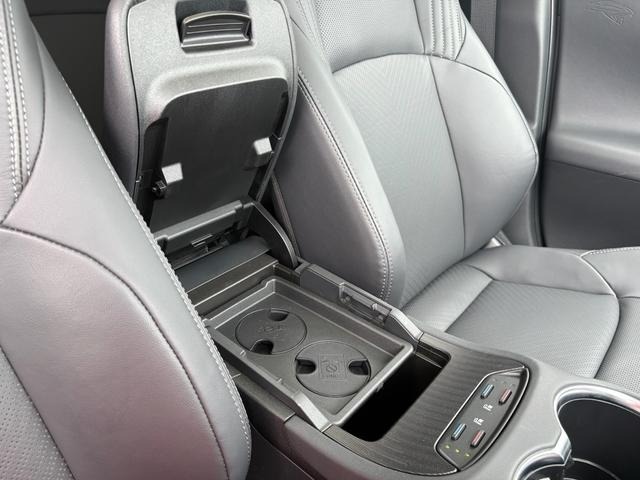 Toyota HARRIER 2025 7406923-28