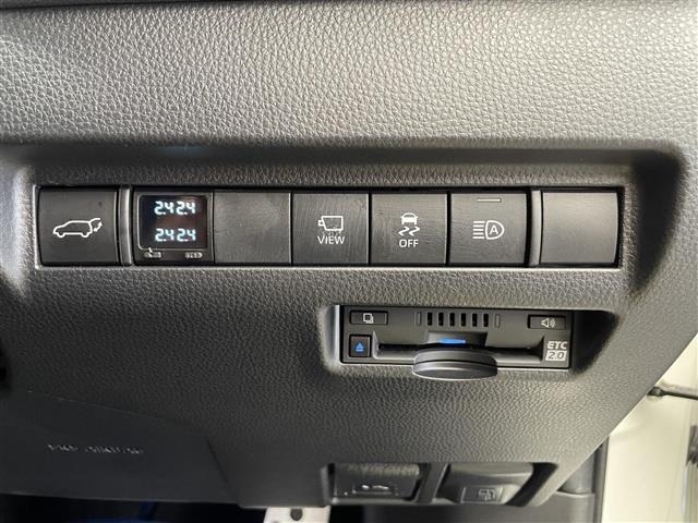 Toyota HARRIER 2022 7413504-3