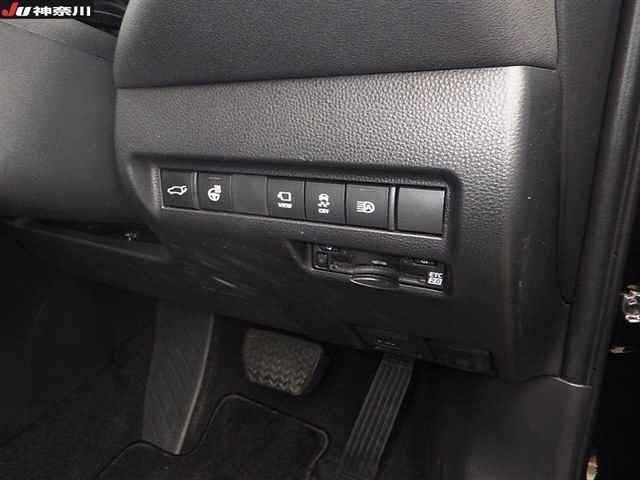 Toyota HARRIER 2022 7414333-7
