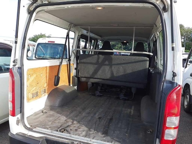 Toyota HIACE VAN 2019 7387676-9