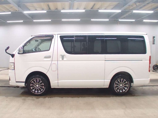 Toyota HIACE VAN 2011 7387684-4