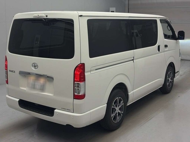 Toyota HIACE VAN 2026 7387697-1