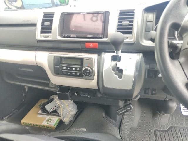 Toyota HIACE VAN 2019 7387699-6