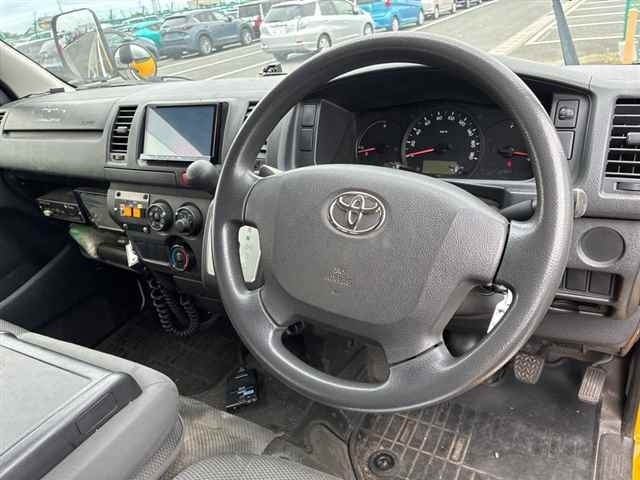 Toyota HIACE VAN 2014 7387701-3