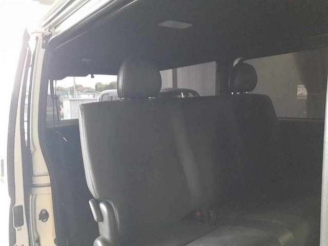 Toyota HIACE VAN 2025 7387723-11