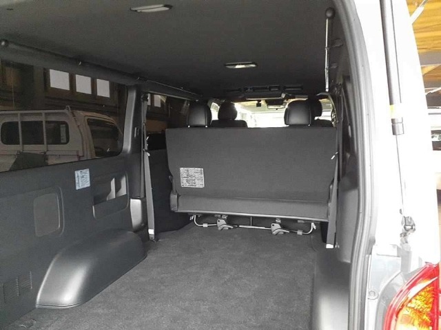 Toyota HIACE VAN 2025 7387723-12