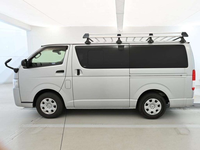 Toyota HIACE VAN 2020 7387724-4