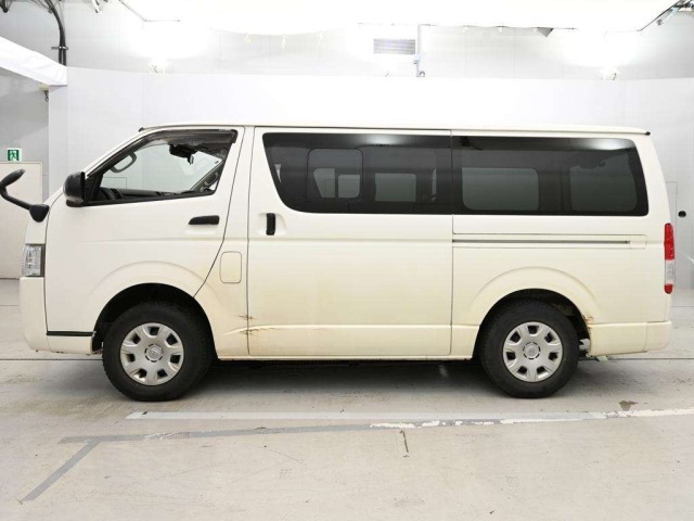 Toyota HIACE VAN 2019 7387725-4