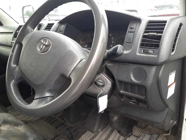 Toyota HIACE VAN 2016 7387731-9