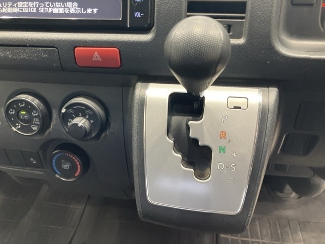 Toyota HIACE VAN 2020 7387739-5
