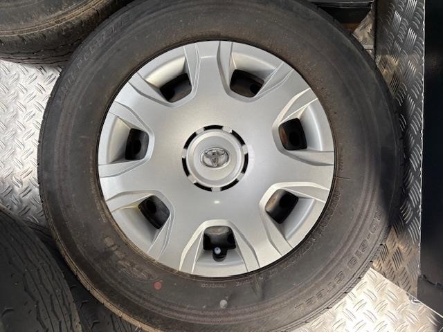 Toyota HIACE VAN 2017 7388047-11