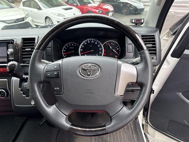 Toyota HIACE VAN 2017 7388047-20