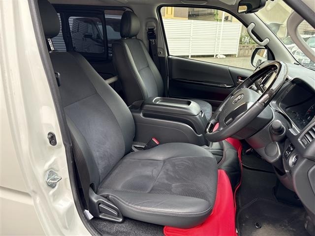 Toyota HIACE VAN 2017 7388047-6