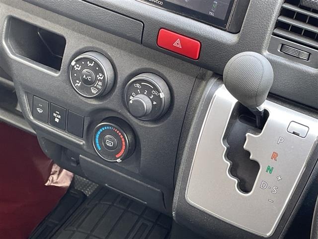 Toyota HIACE VAN 2025 7388086-1